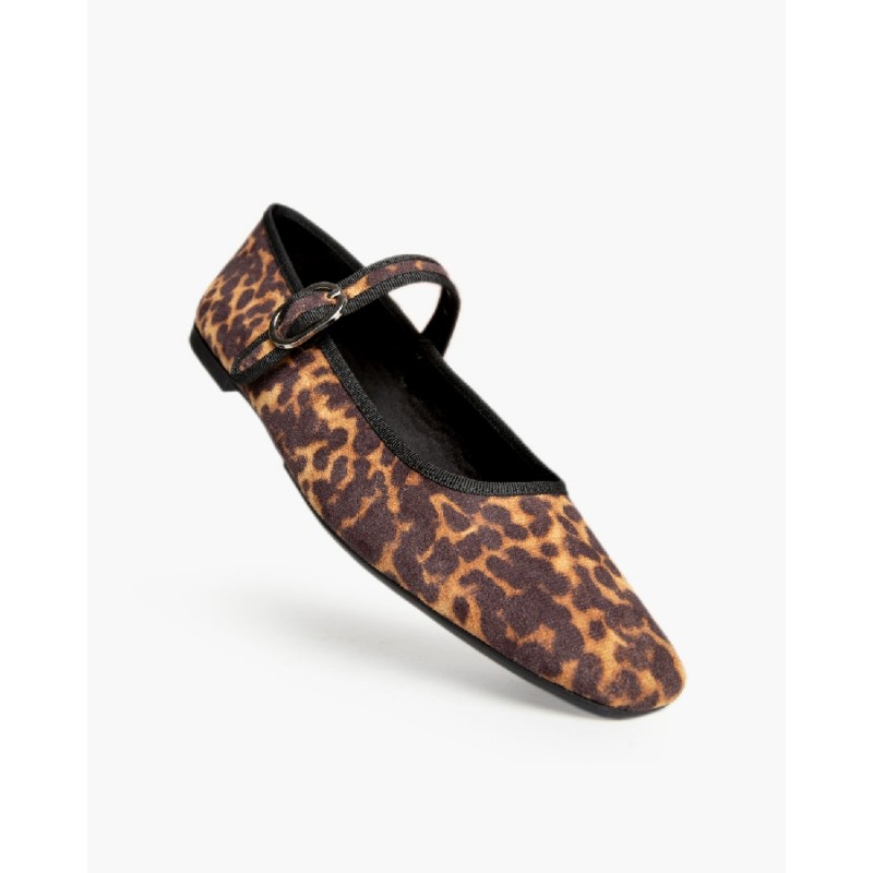 4580 LEOPARD CORINA 